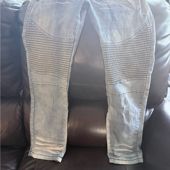 STEVE’S JEANS and ENCRYPTED RIPPED JEANS - Picture 5 of 6